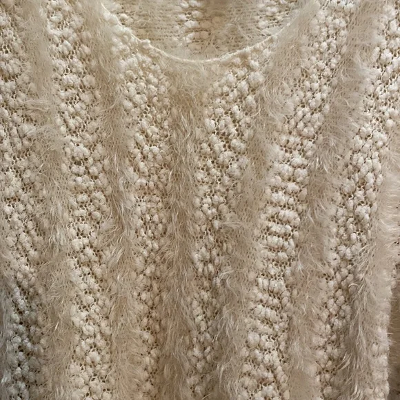 Lauren Michelle - Size 1X Fuzzy  Sweater - Picture 2 of 4